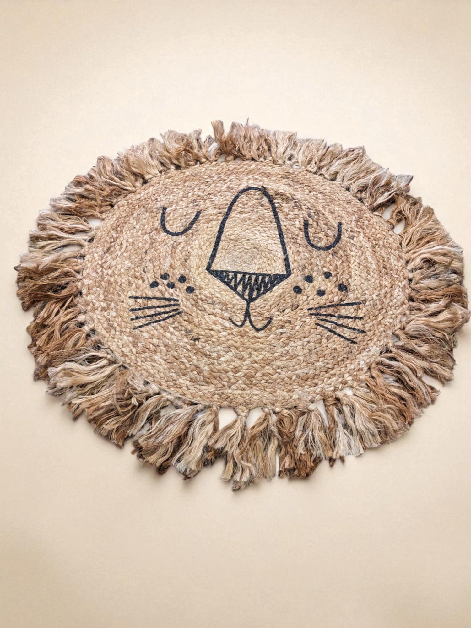 Lion Natural Round Jute Rug - 67 x 67 cm