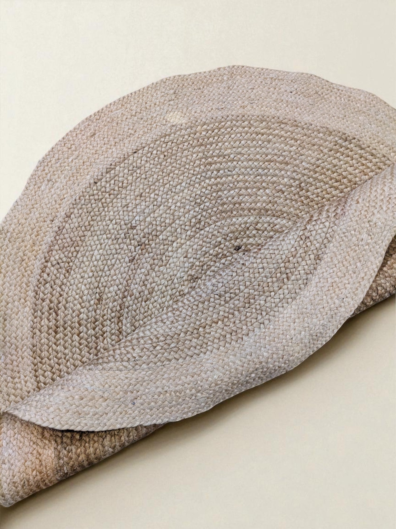 Braided Natural Round Jute Rug  - 125 x 125 cm