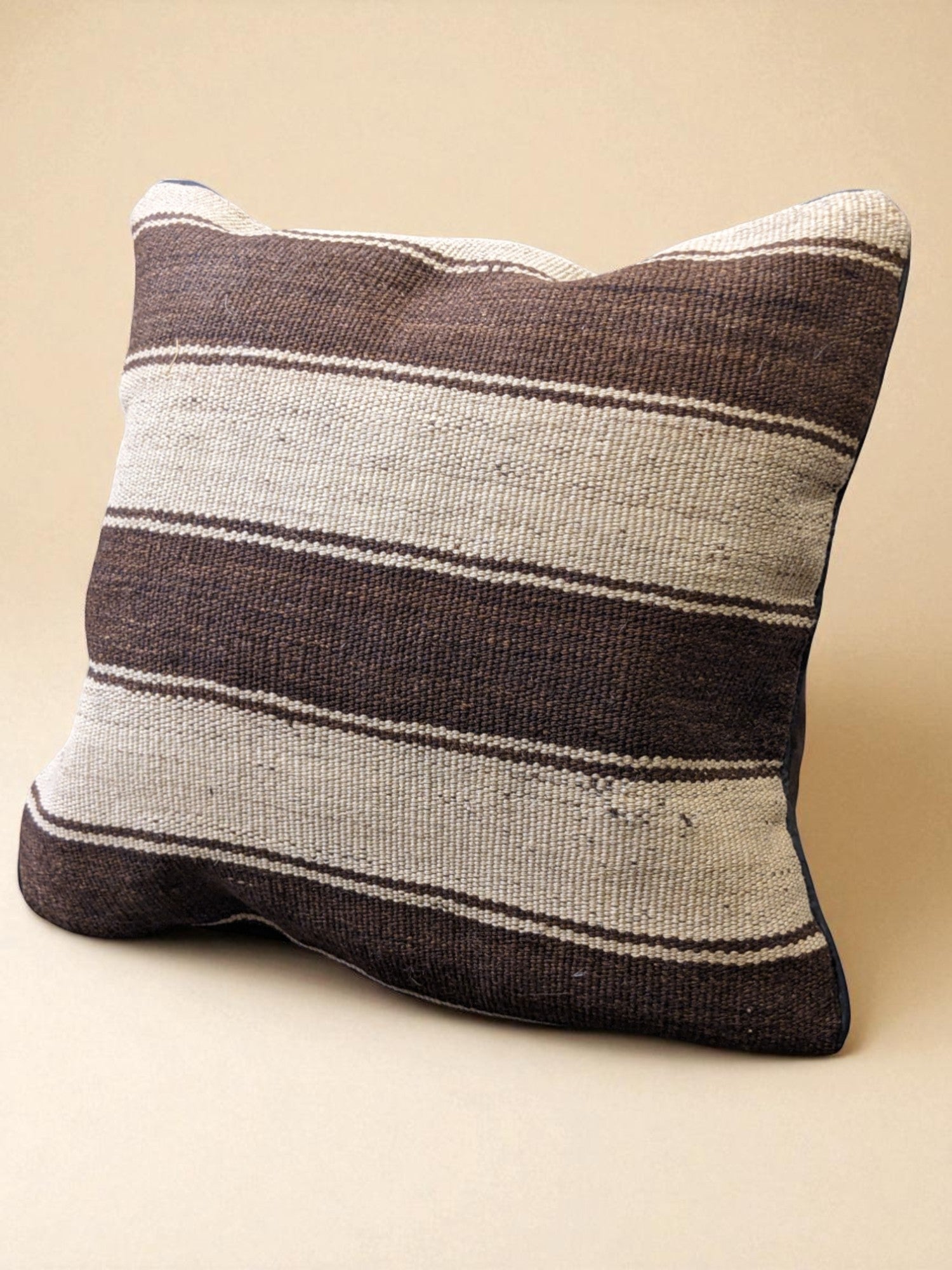 Turkish Kilim Vintage Cushion Cover - 40 x 40 cm
