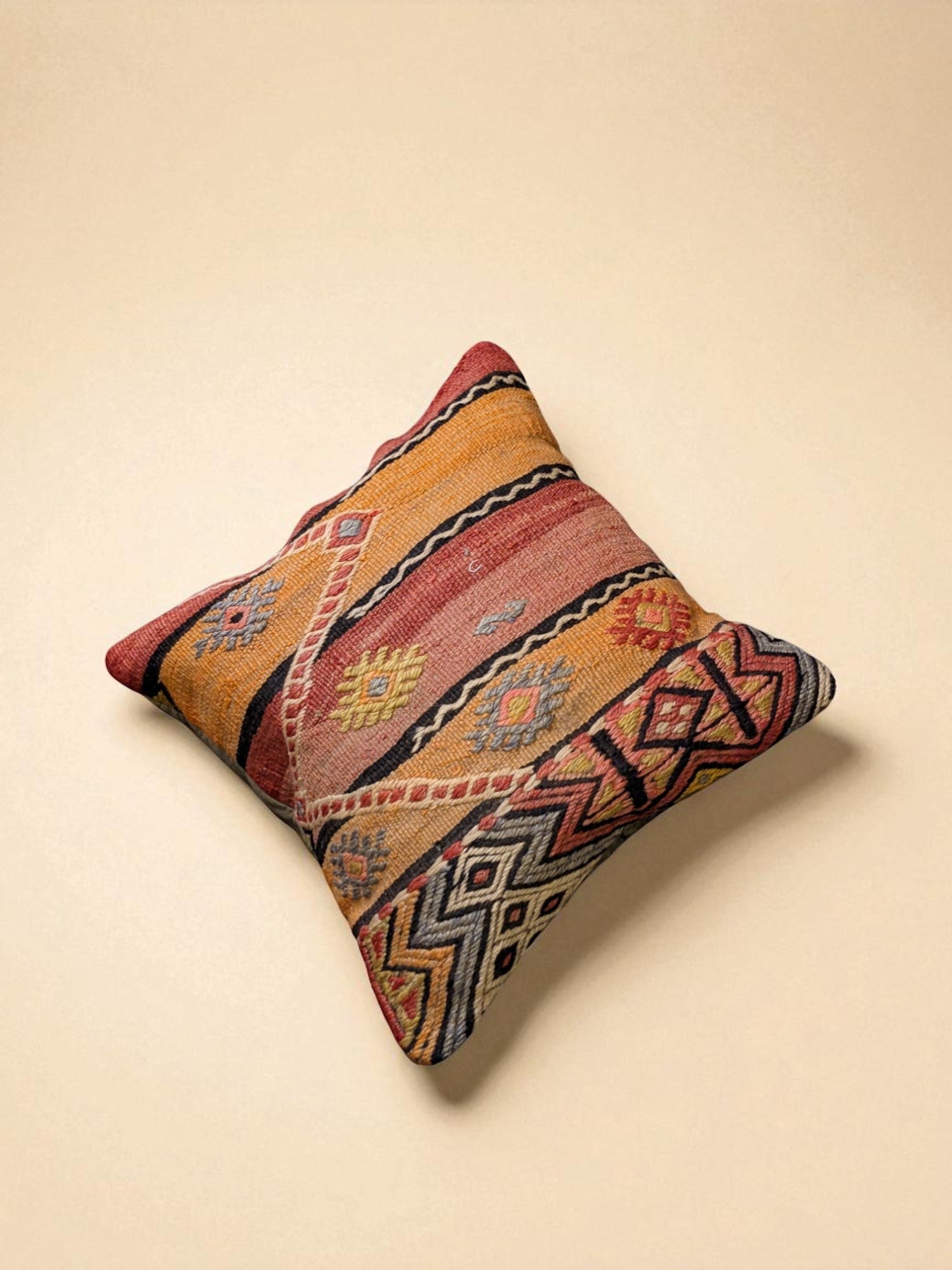 Turkish Kilim Vintage Cushion Cover - 40 x 40 cm