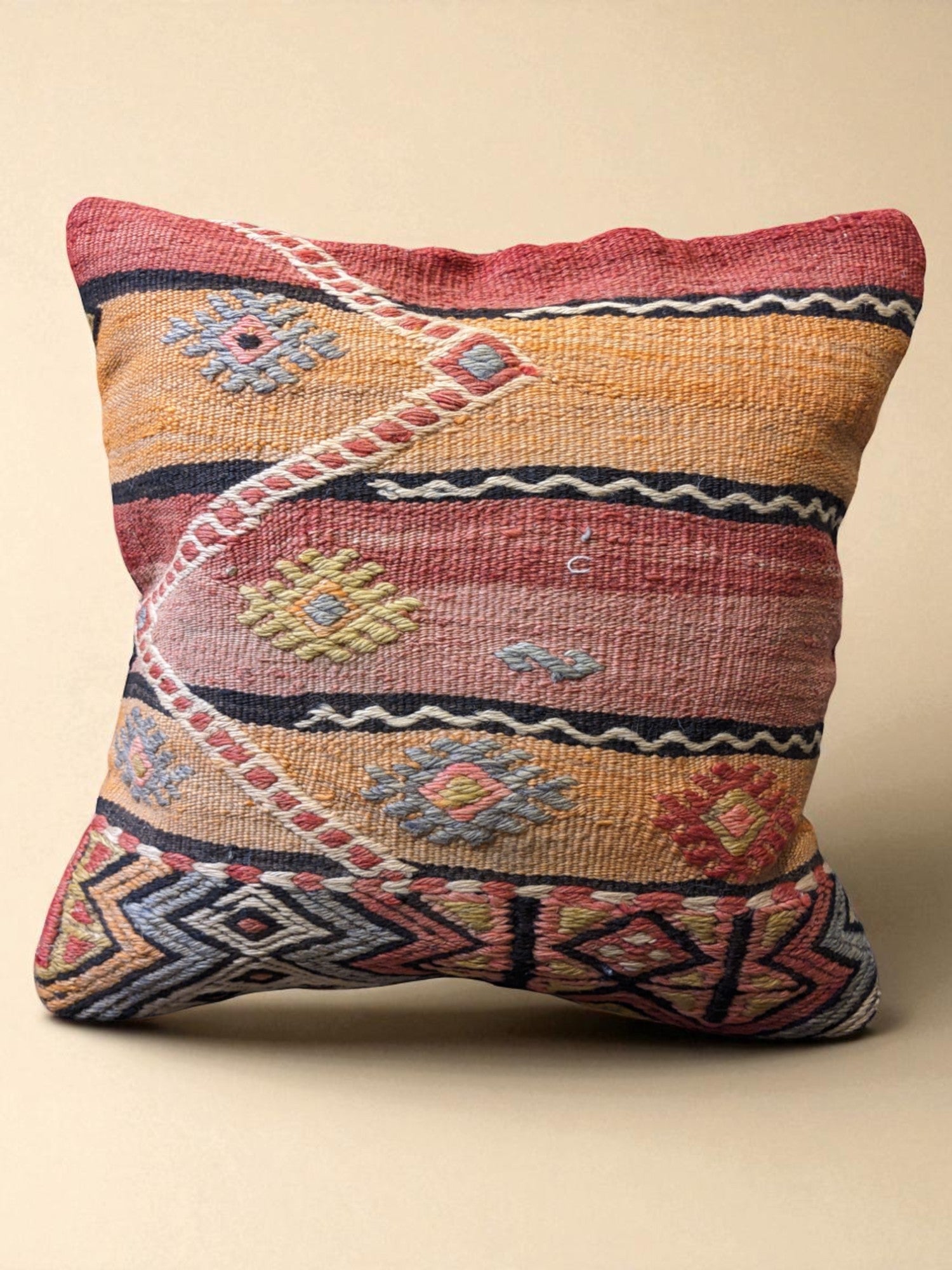 Turkish Kilim Vintage Cushion Cover - 40 x 40 cm