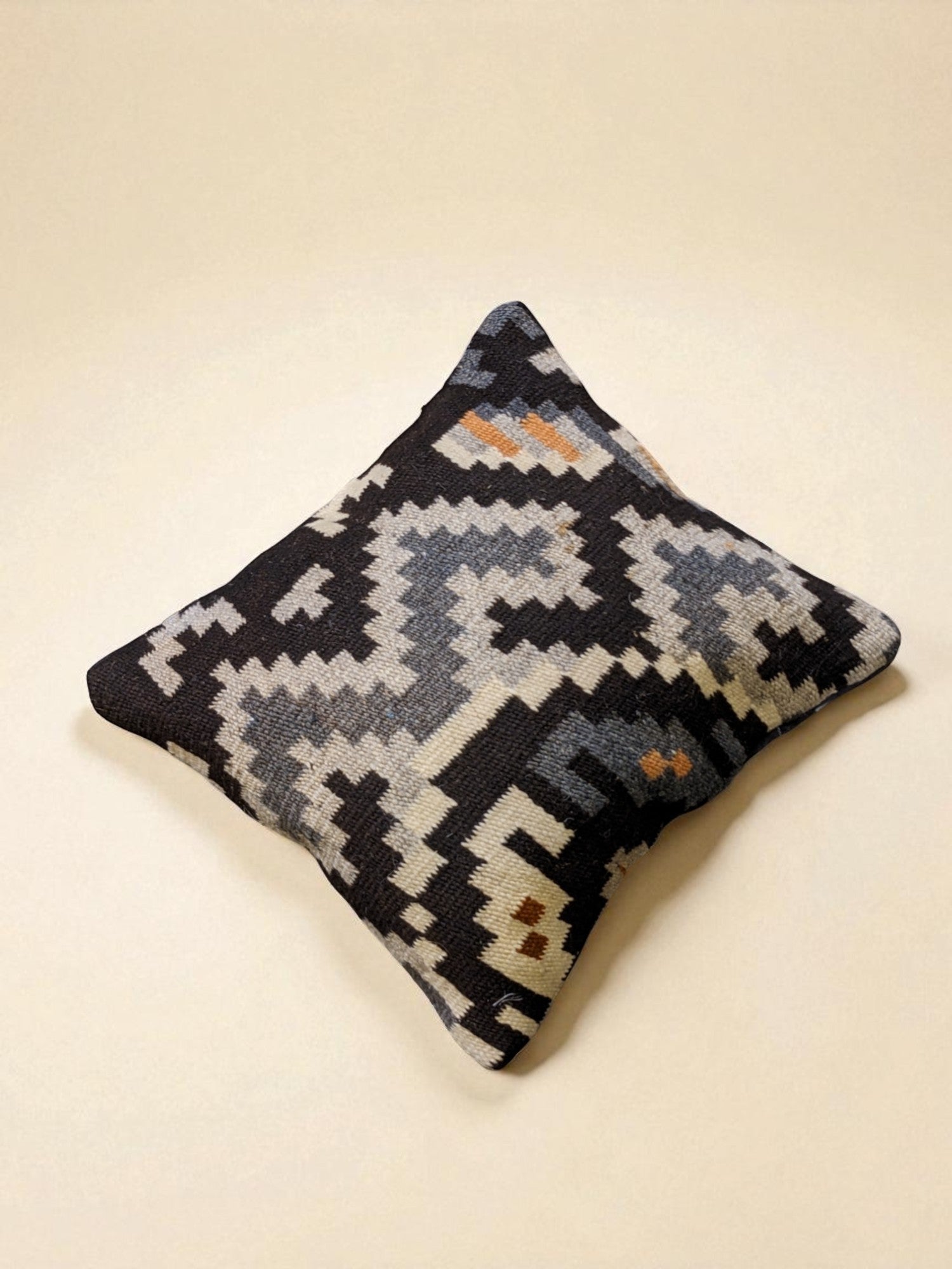 Turkish Kilim Vintage Cushion Cover - 40 x 40 cm