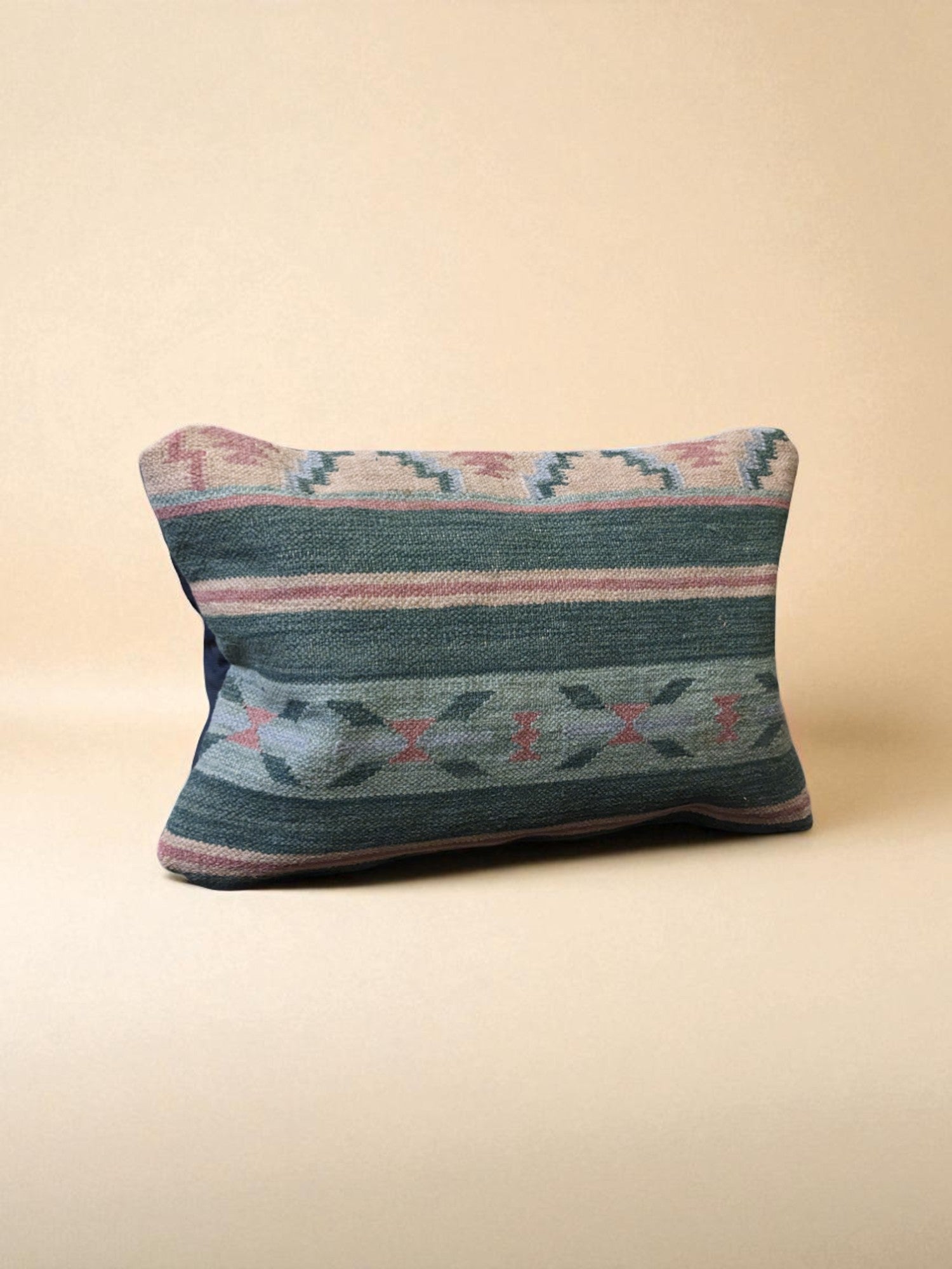 Turkish Kilim Vintage Cushion Cover - 59 x 40 cm