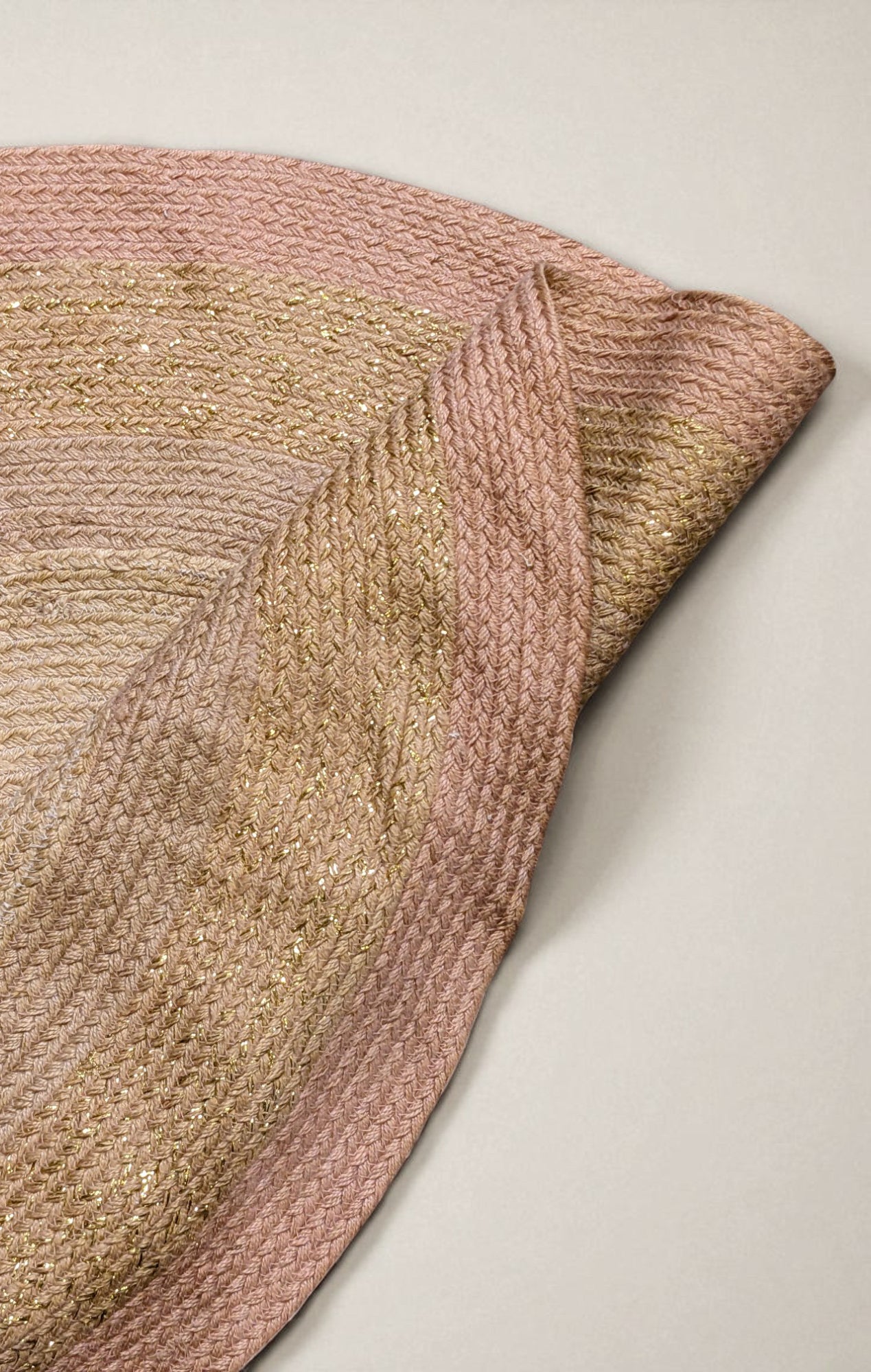 Braided Natural Round Jute Rug - 122 x 122 cm