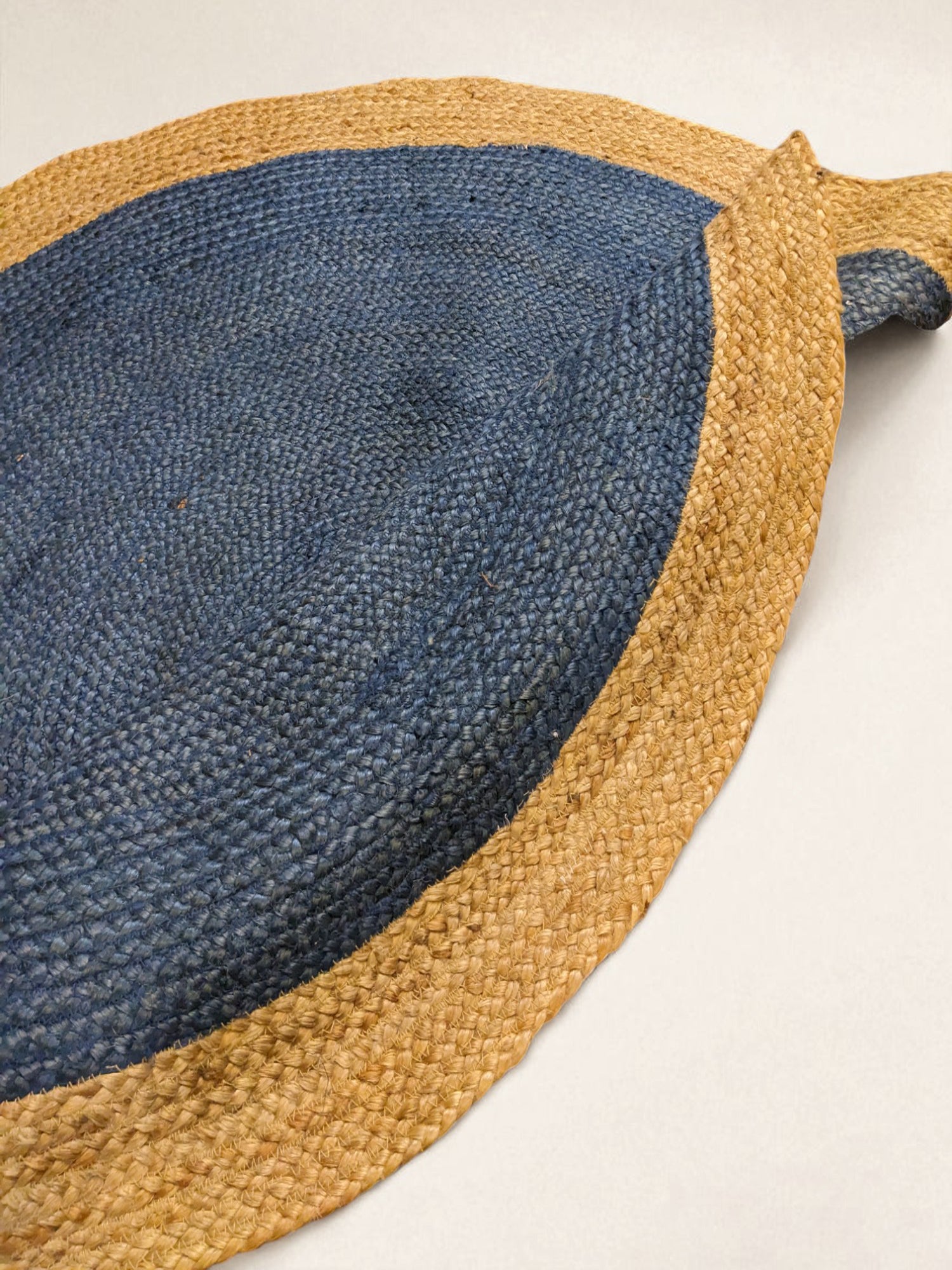 Braided Overdyed Round Jute Rug - 122 x 122 cm