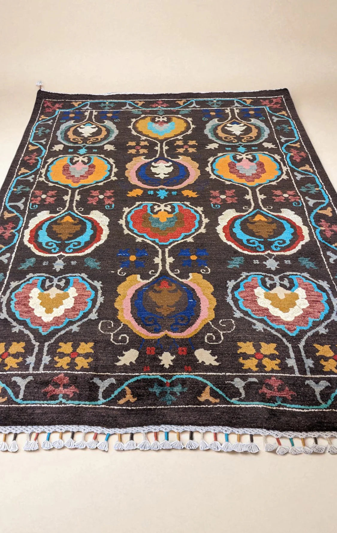 Suzani Modern Chobi Rug - Size: 185 × 121 cm