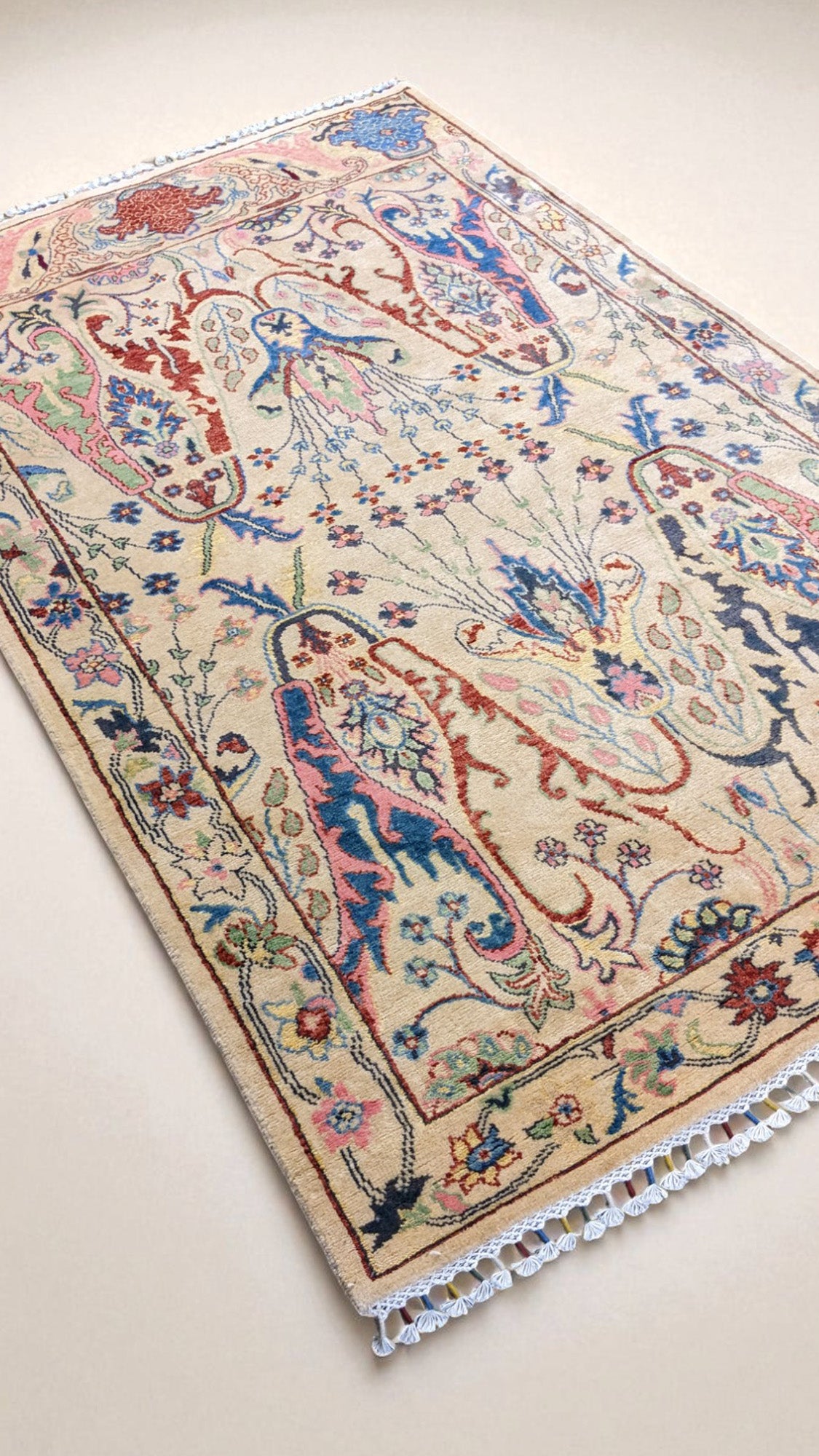 Modern Chobi Rug - Size: 259 × 155 cm