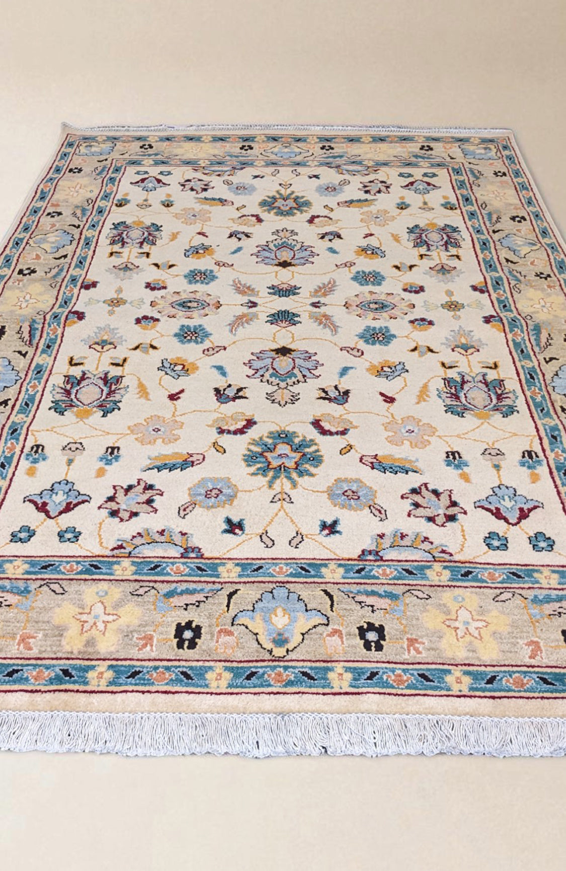 Ferahan Chobi Ziegler Rug - Size: 292 × 182 cm
