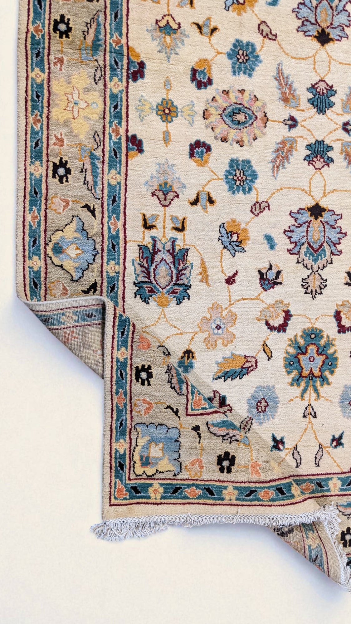 Ferahan Chobi Ziegler Rug - Size: 292 × 182 cm