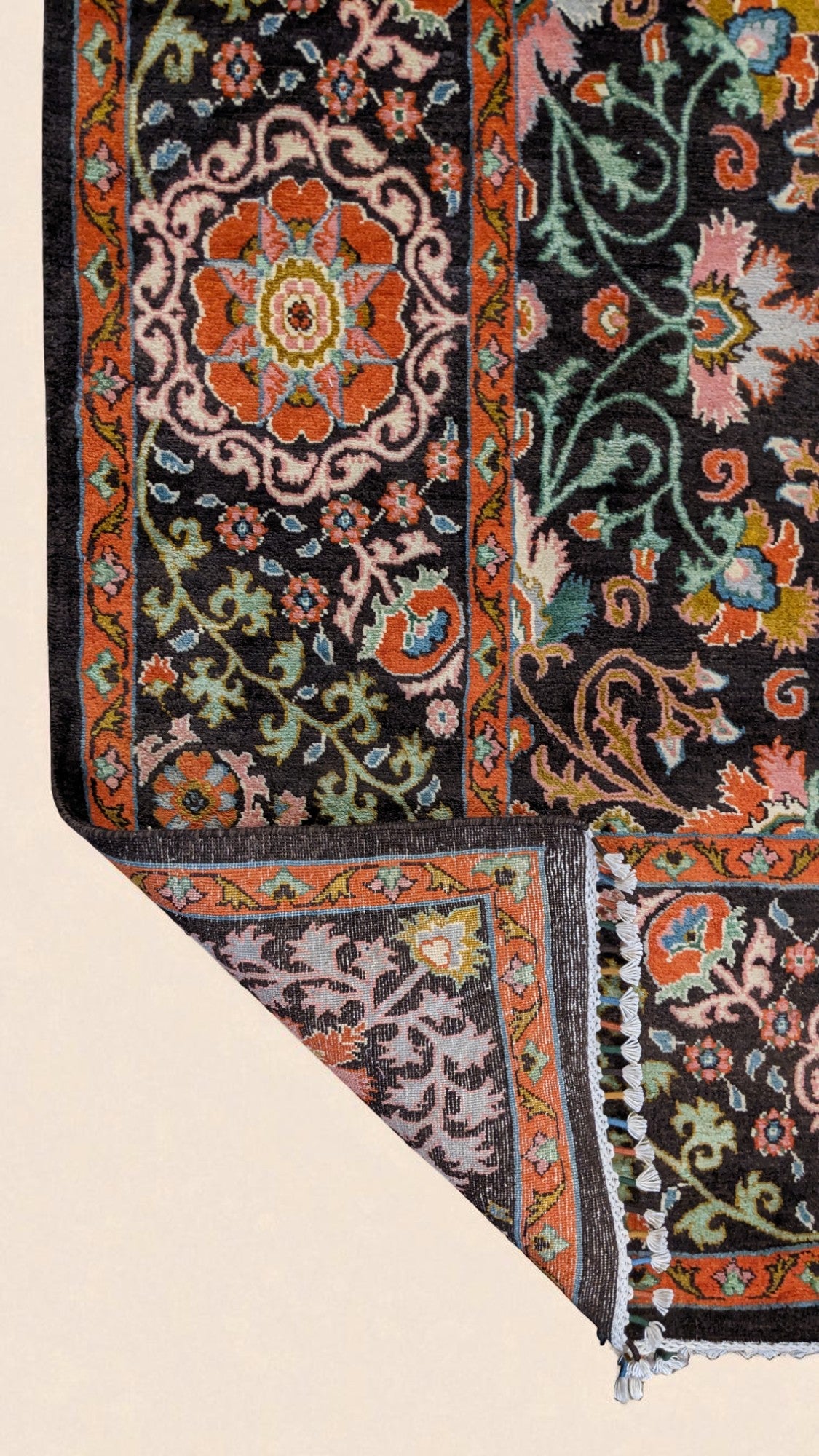 Suzani Hand Knotted Chobi Rug - Size: 277 × 185 cm