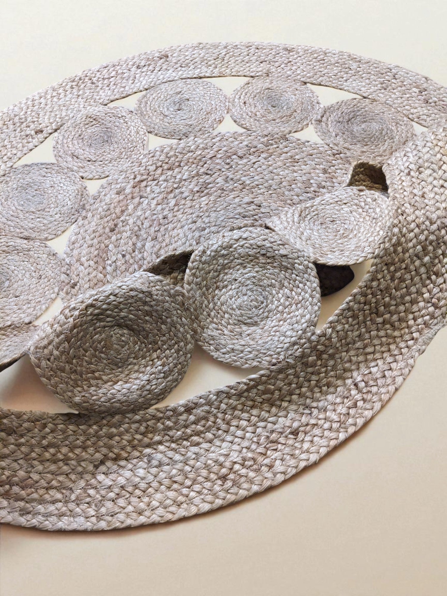Braided Natural Round Jute Rug - 95 x 95 cm