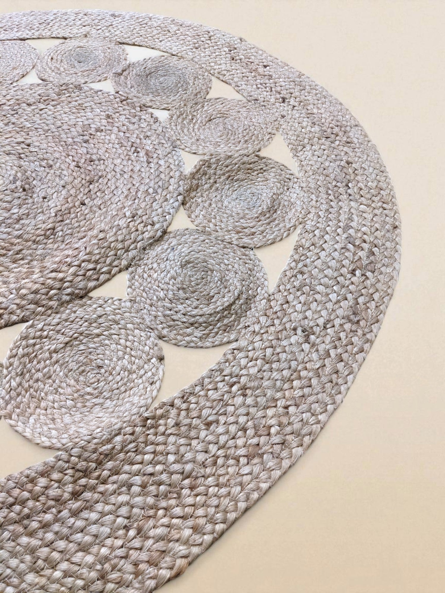Braided Natural Round Jute Rug - 95 x 95 cm