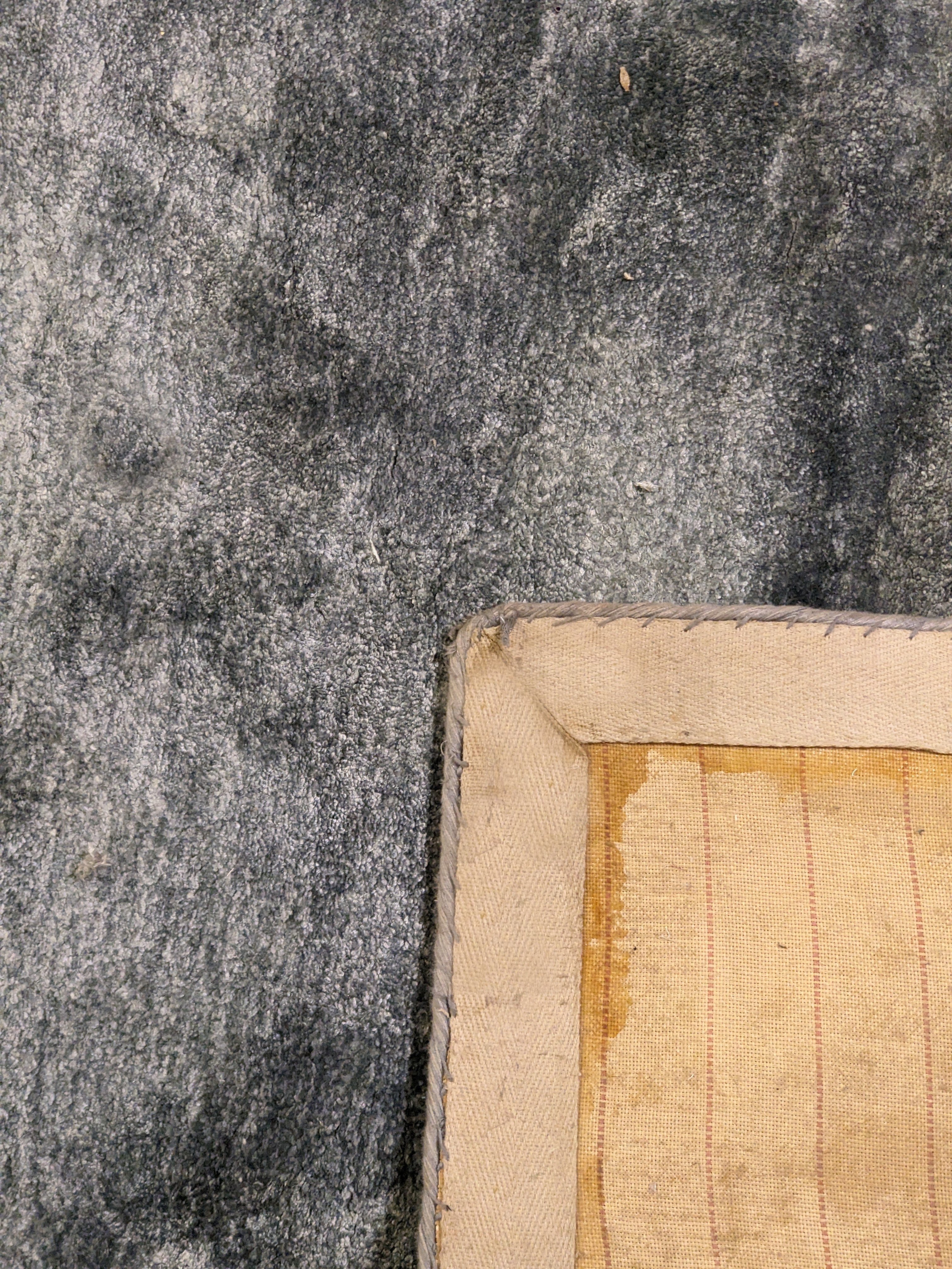 Hand Tufted Rug - Size: 405 × 289 cm