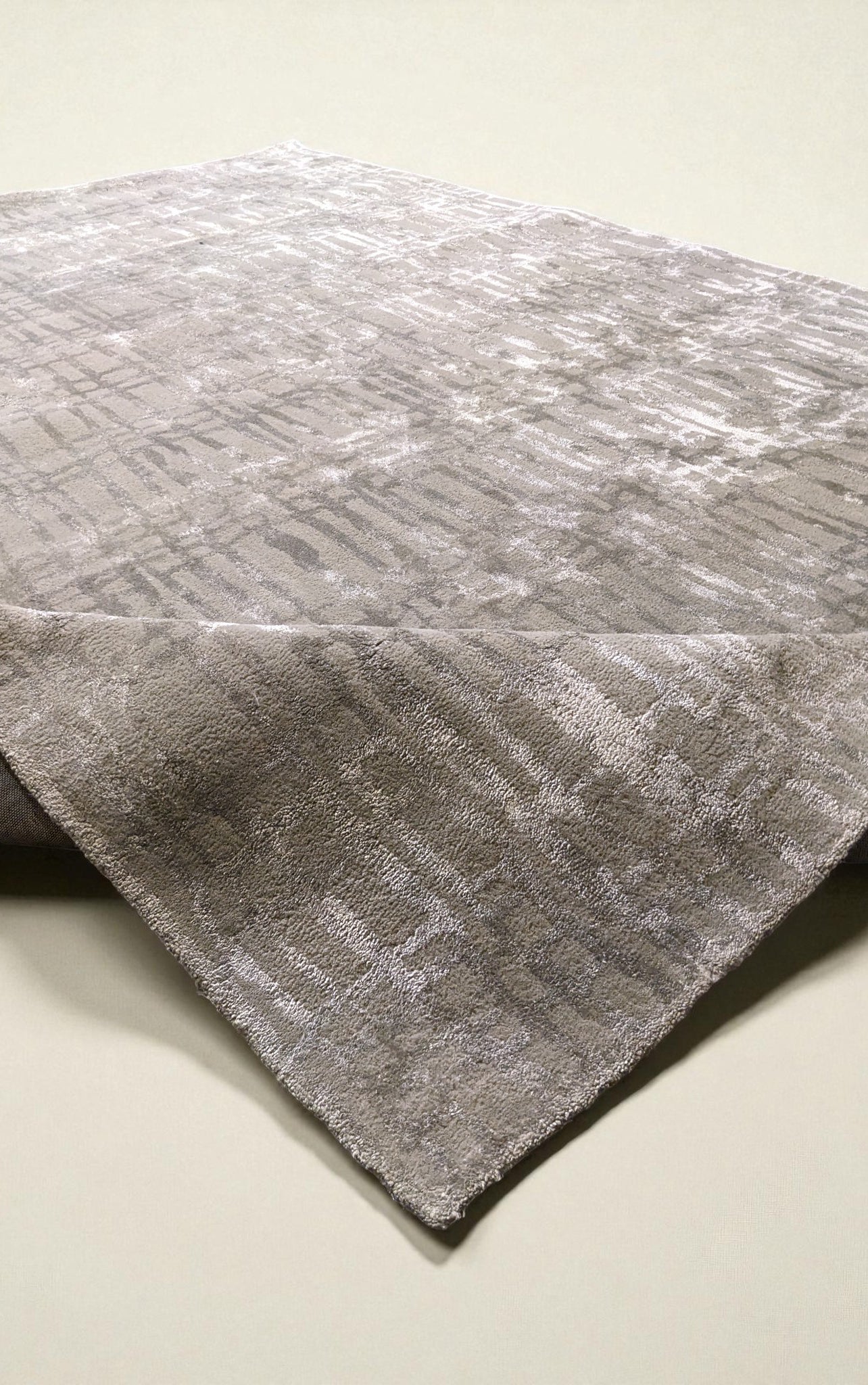 Arlo Hand Tufted Rug - Size: 274 × 188 cm