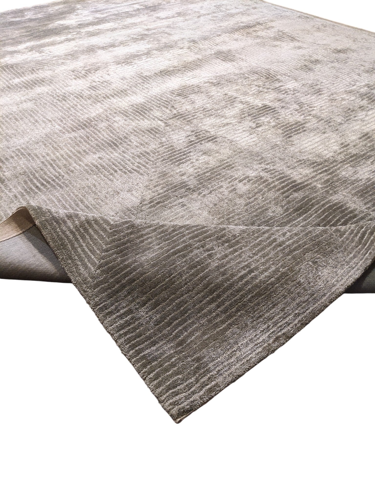 Veya Hand Tufted Rug - Size: 304 × 243 cm