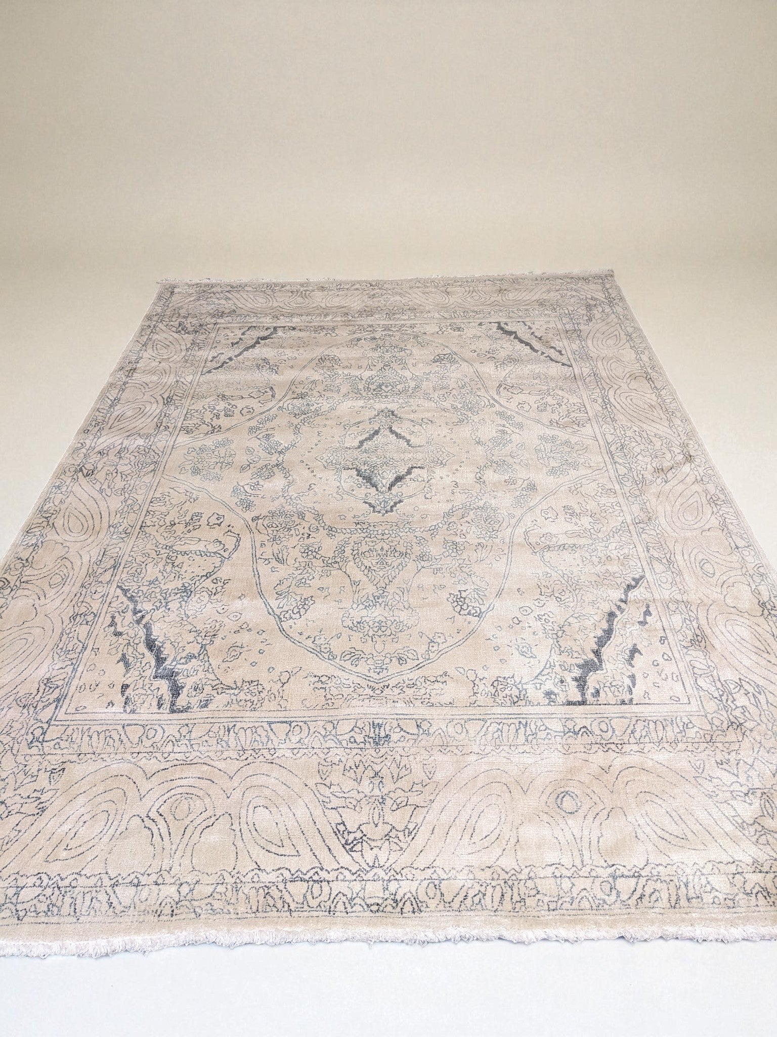 Orren Hand Tufted Rug - Size: 277 × 185 cm
