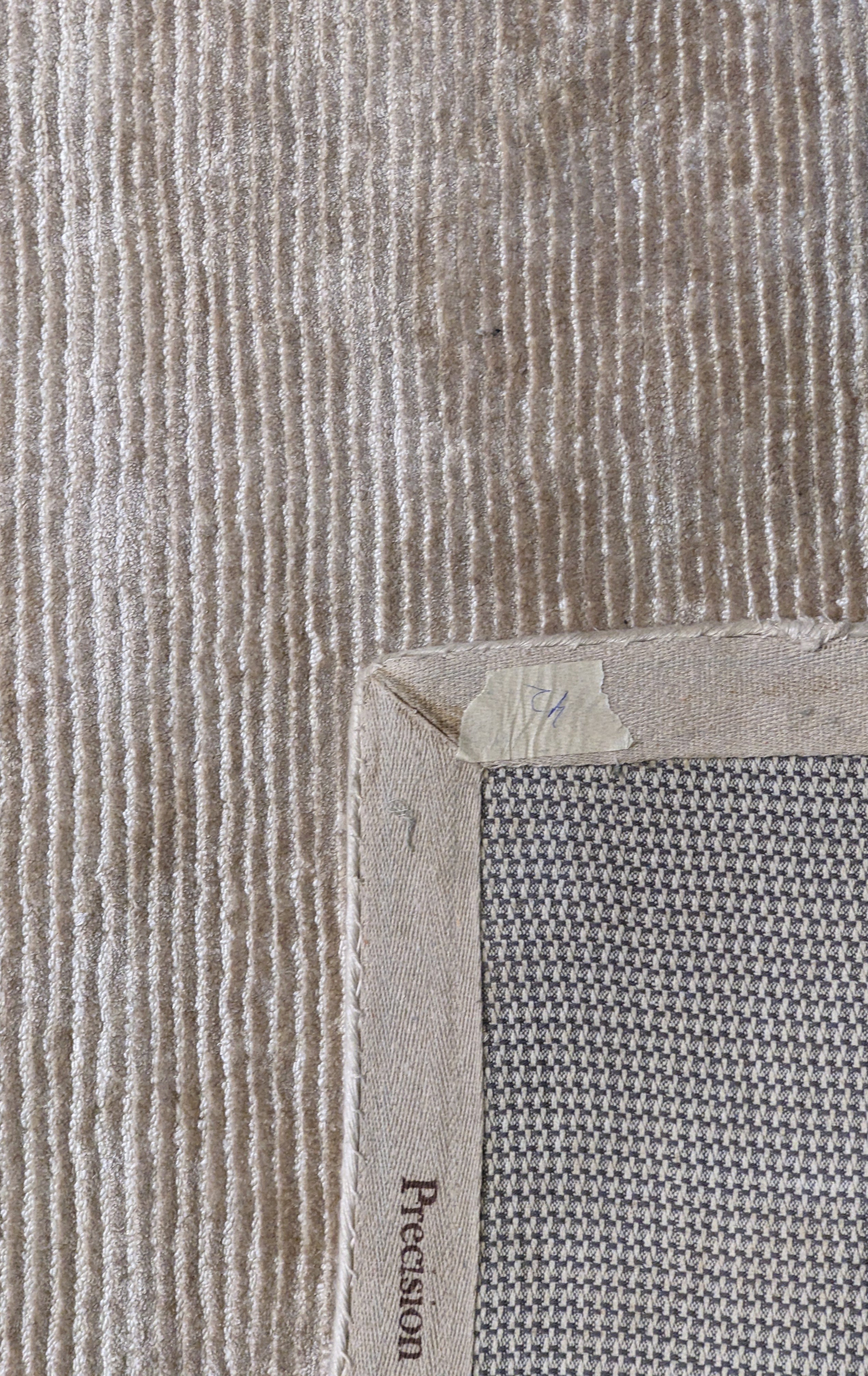 Tavi Hand Tufted Rug - Size: 310 × 216 cm