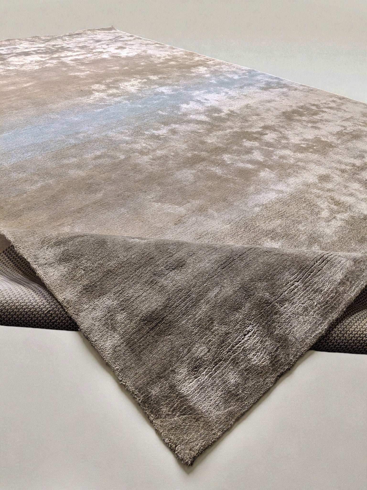 Orali Hand Tufted Rug - Size: 344 × 243 cm