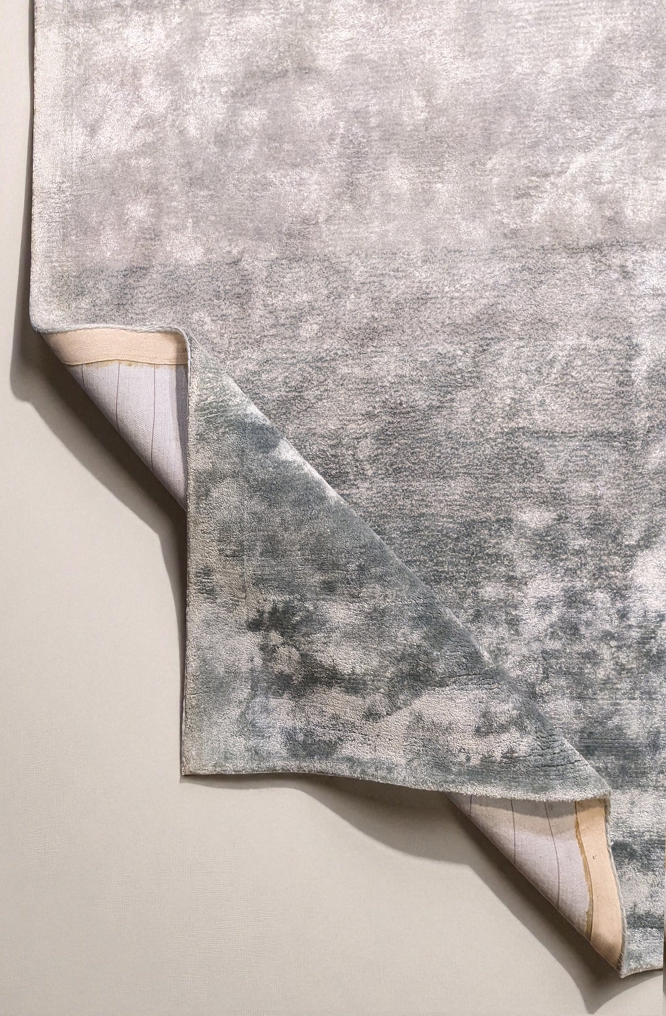 Vetra Hand Tufted Rug - Size: 332 × 243 cm