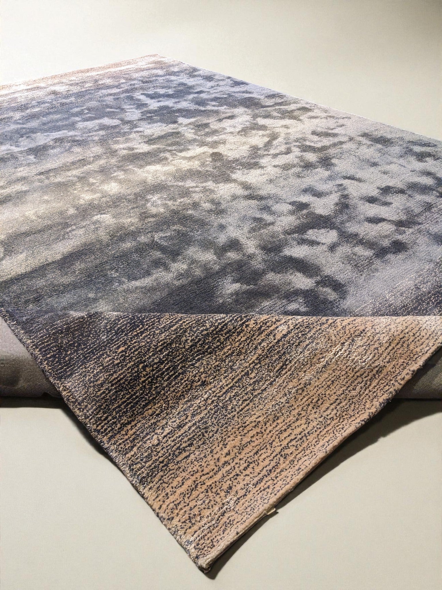 Rava Hand Tufted Rug - Size: 246 × 155 cm