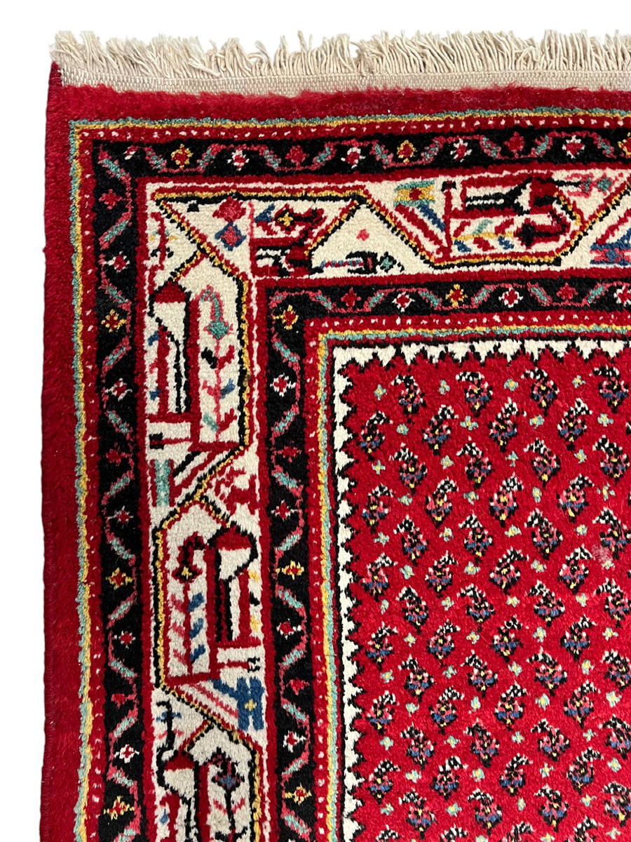 Saruk Persian Vintage Hand Knotted Wool Rug - 160 x 110 cm