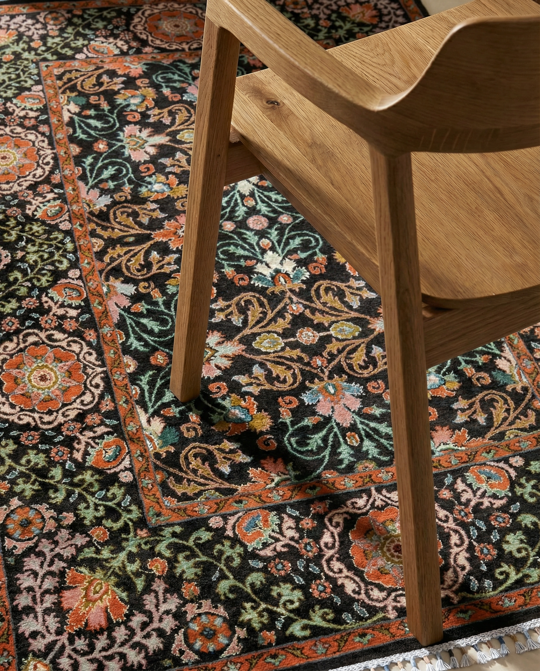 Suzani Hand Knotted Chobi Rug - Size: 277 × 185 cm