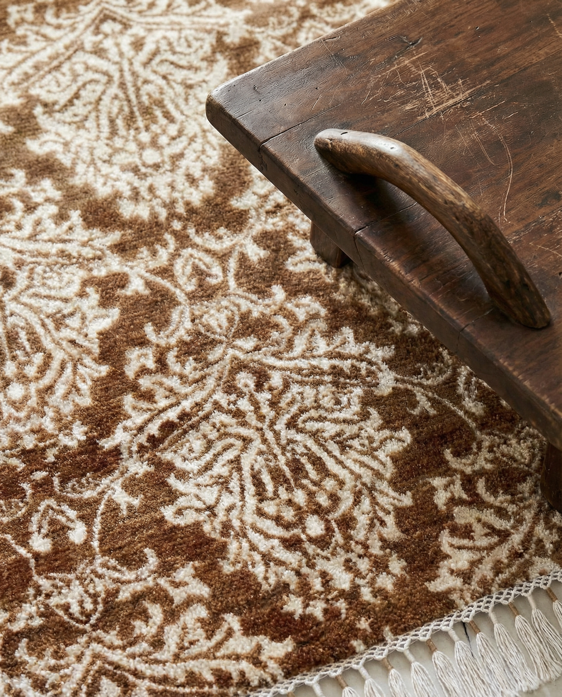 Pakistani Modern Chobi Rug - Size: 195 × 124 cm