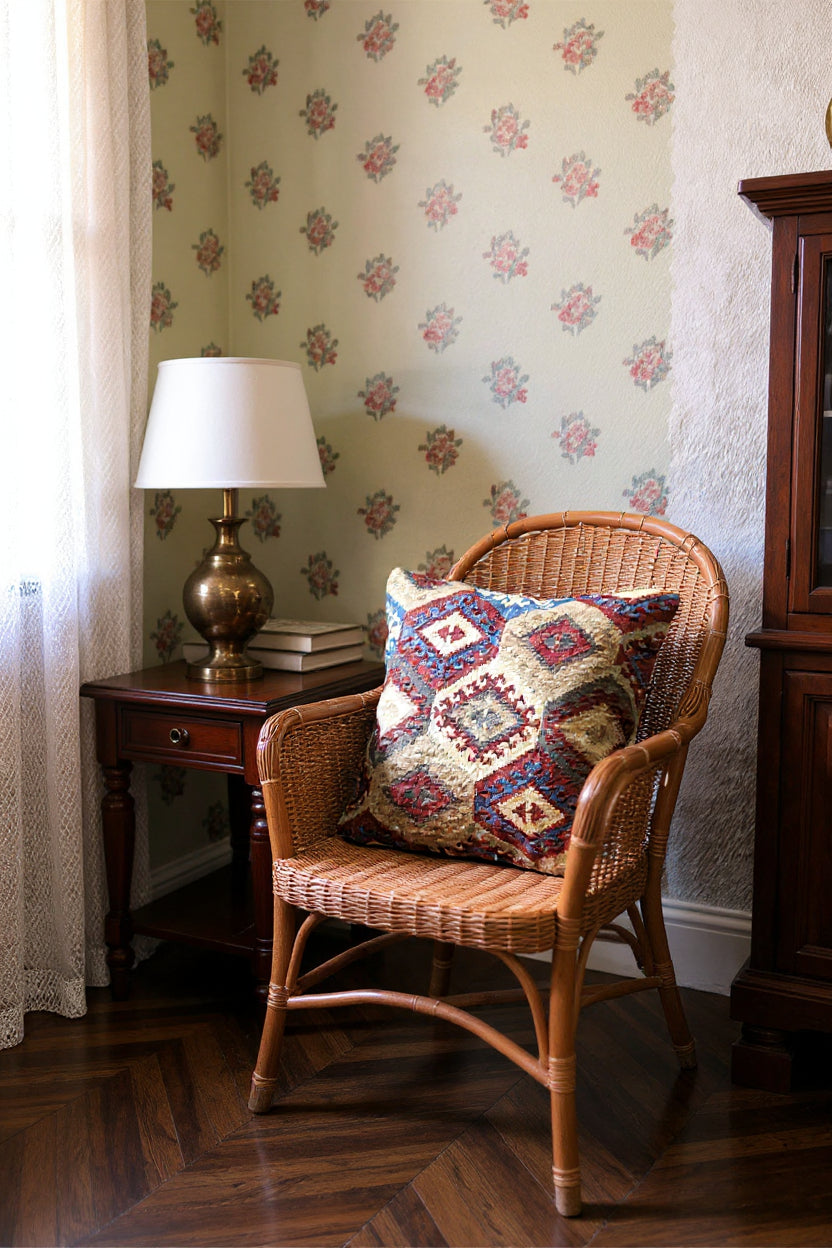 Turkish Kilim Vintage Cushion Cover - 40 x 40 cm