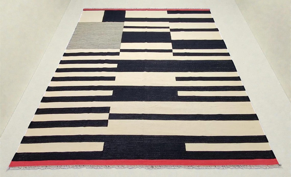 Scandinavian Kilim Rug - Size: 180 x 120 cm