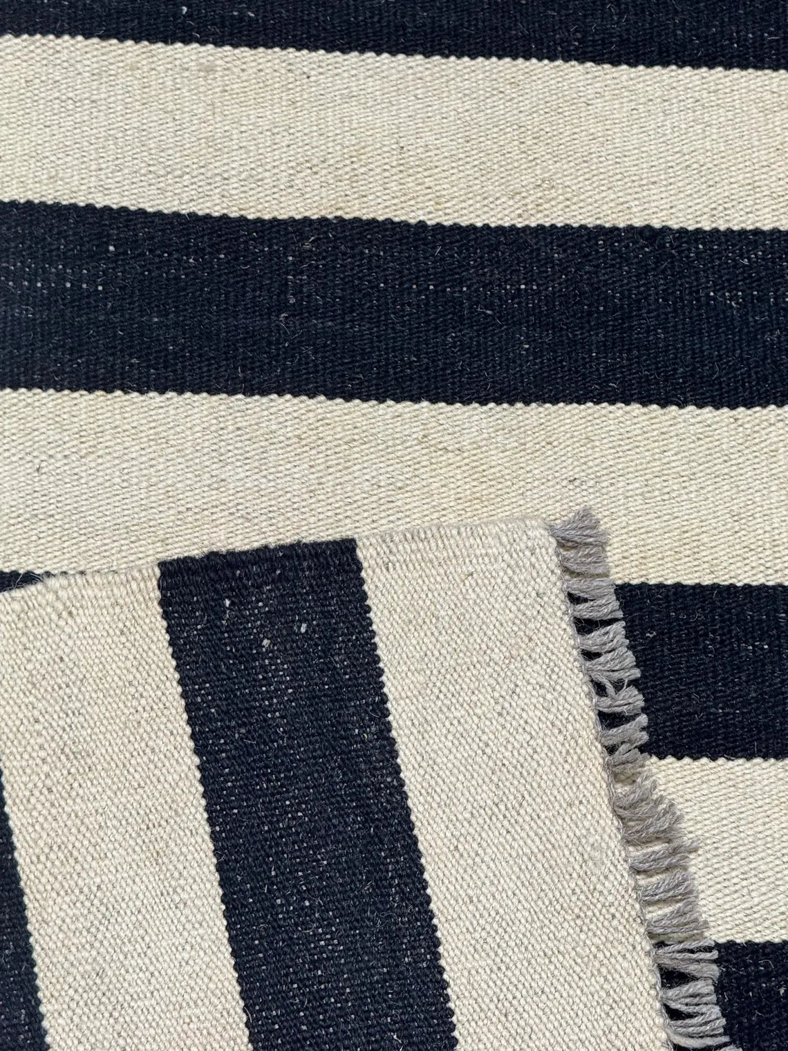 Scandinavian Kilim Rug - Size: 222 x 183 cm