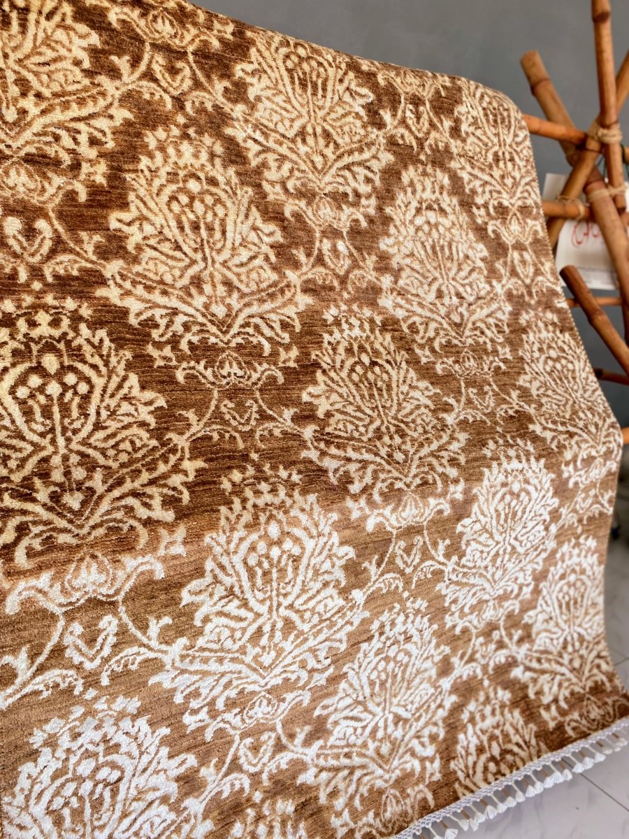 Pakistani Modern Chobi Rug - Size: 195 × 124 cm