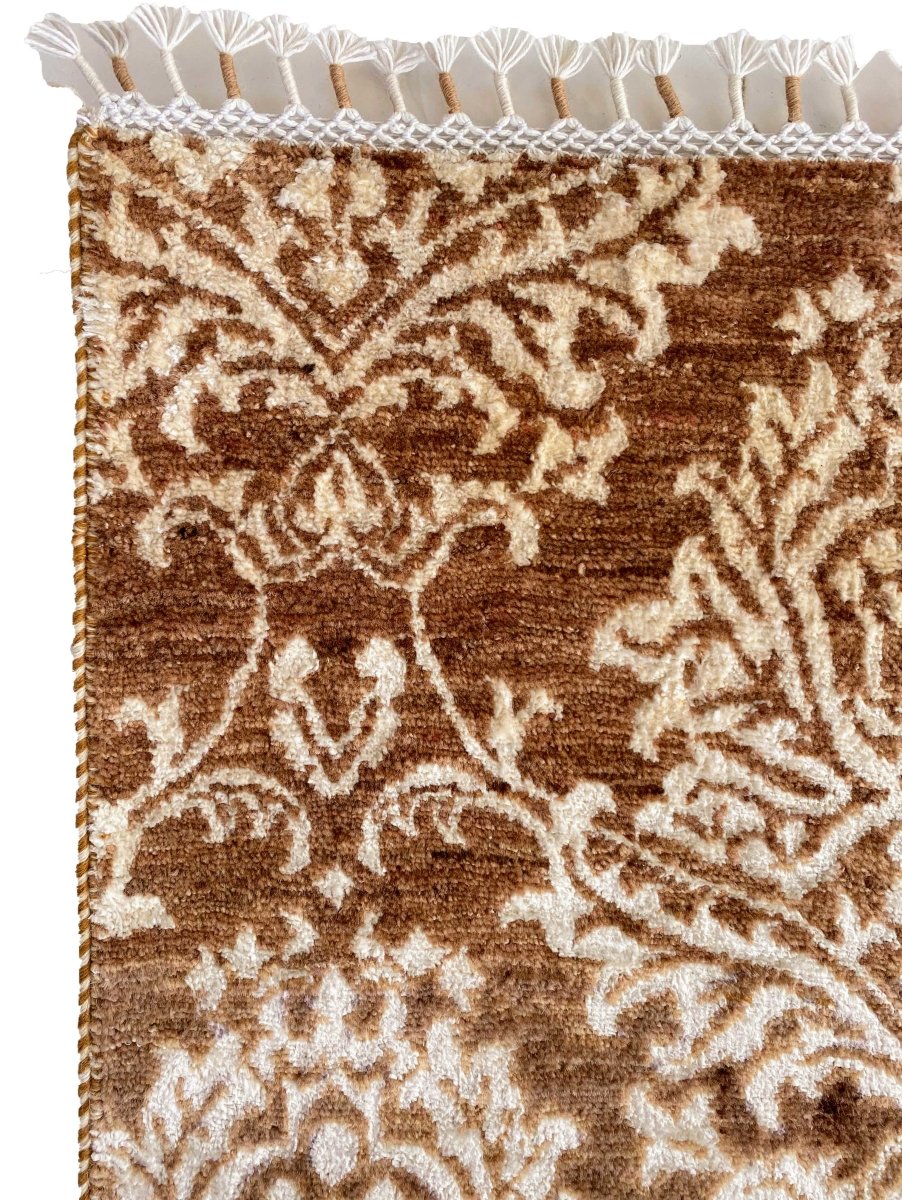 Pakistani Modern Chobi Rug - Size: 195 × 124 cm